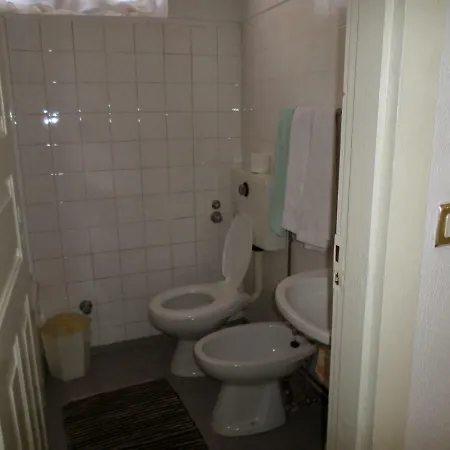 Rustico & Singelo - Hotelaria E Restauracao, Lda Pensión 3*