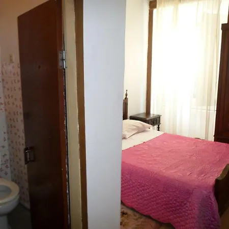 Rustico & Singelo - Hotelaria E Restauracao, Lda Pensión Vila Real