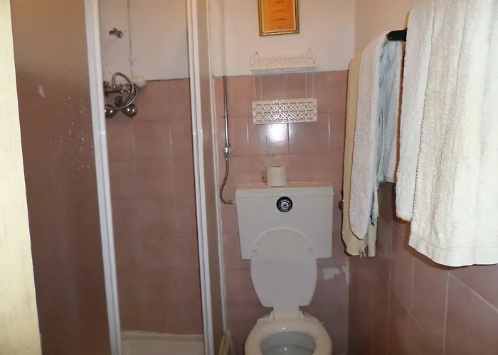 Rustico&singelo - Hotelaria E Restauração, Lda Casa de hóspedes