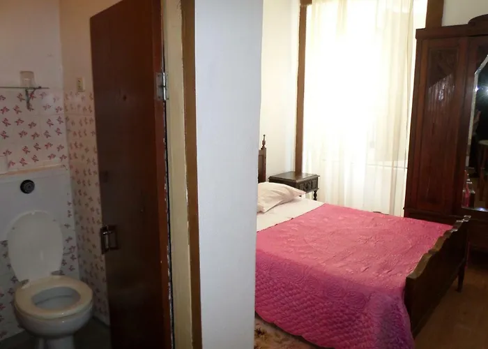 Rustico & Singelo - Hotelaria E Restauracao, Lda Pensión Vila Real